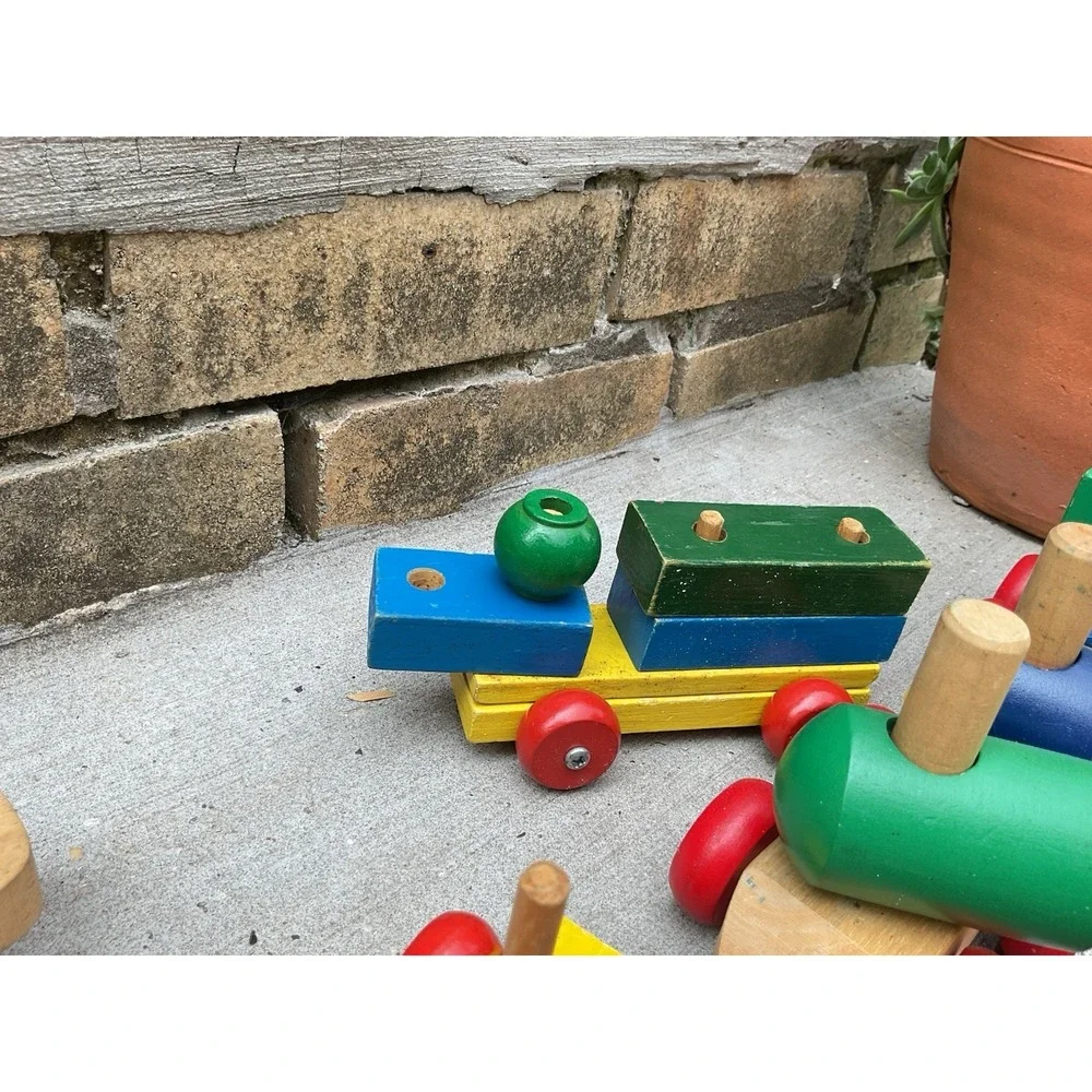 Holgate wooden pull train with Blocks and dowels